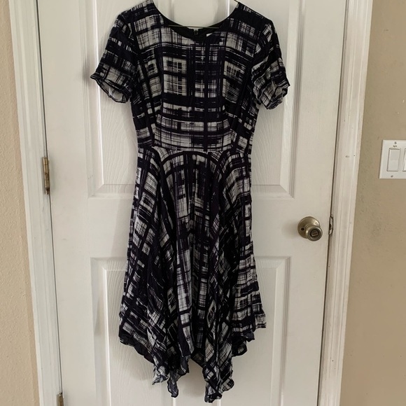 Anthropologie Corey Lynn Calter Painted Plaid Handkerchief Hem Dress EUC Size 4 - Picture 6 of 9